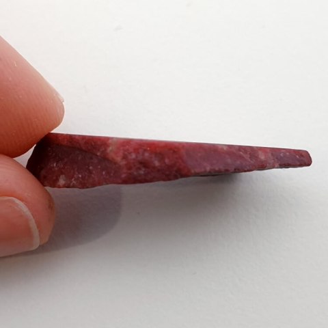 Thulite cut raw 22x21 mm No 61 Thulite cut raw 22x21 mm No 61