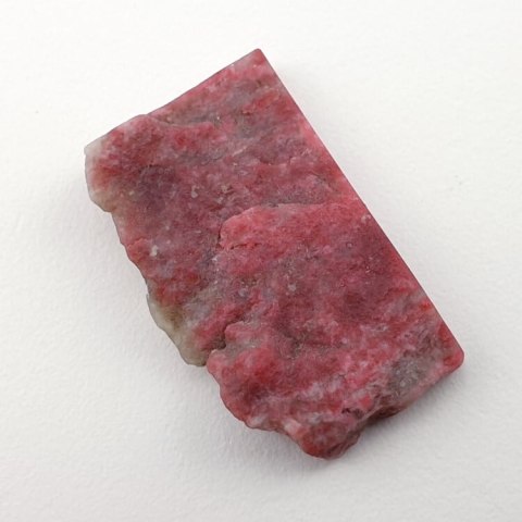 Thulite cut raw 25x16 mm No 88 Thulite cut raw 25x16 mm No 88