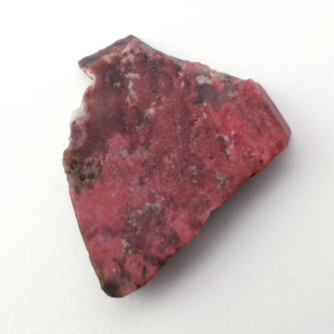 Thulite cut raw 29x24 mm No 5 Thulite cut raw 29x24 mm No 5
