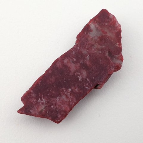 Thulite cut raw 34x14 mm No 26 Thulite cut raw 34x14 mm No 26