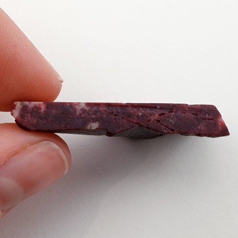 Thulite cut raw 36x24 mm No 19 Thulite cut raw 36x24 mm No 19
