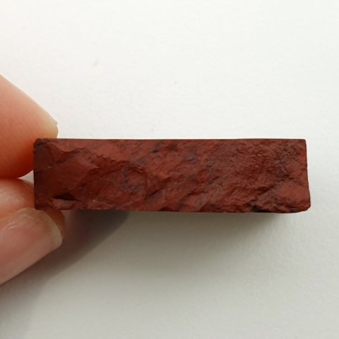 Jaspis czerwony cięty surowy 25x16 mm nr 74 Jaspis czerwony cięty surowy 25x16 mm nr 74