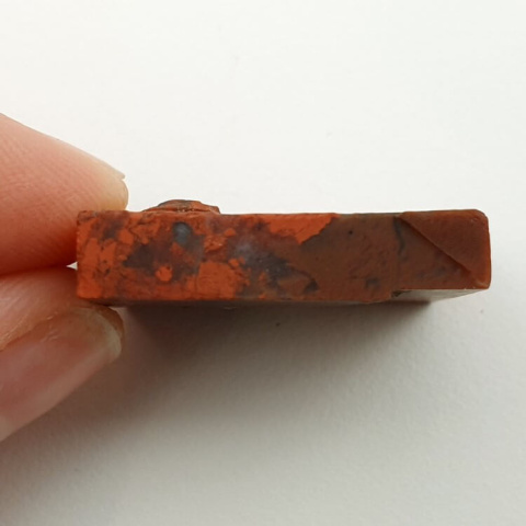 Red jasper cut raw 25x22 mm No 58 Red jasper cut raw 25x22 mm No 58