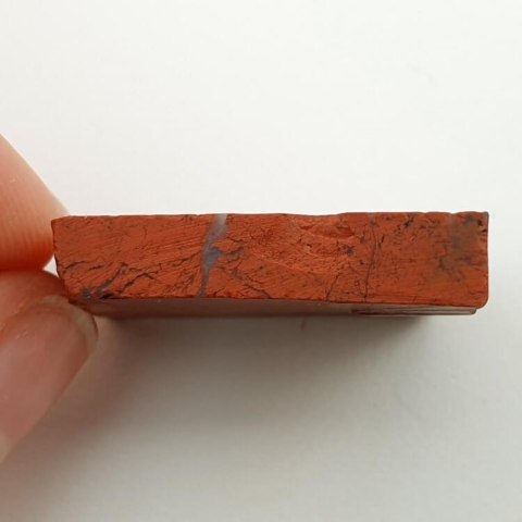 Jaspis czerwony cięty surowy 26x21 mm nr 33 Jaspis czerwony cięty surowy 26x21 mm nr 33