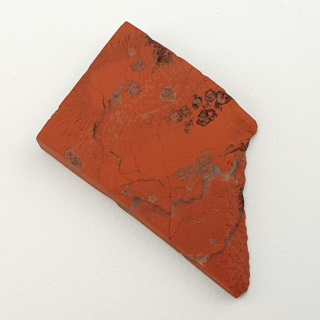 Red jasper cut raw 34x21 mm No 49