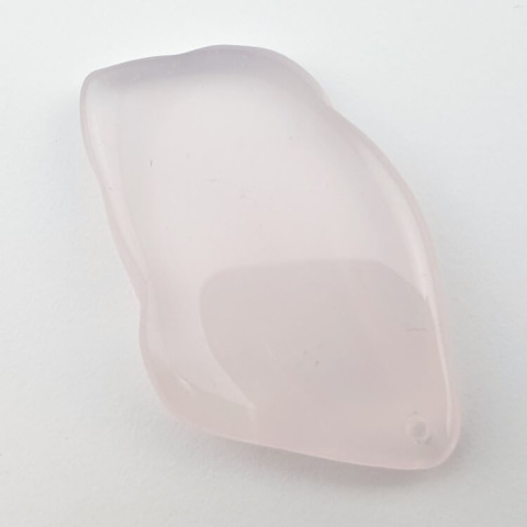 Pink quartz slice with hole 50x34 mm no 3 Pink quartz slice with hole 50x34 mm no 3