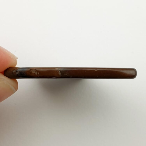 Tiger's eye slice with hole 37x39 mm No 29 Tiger's eye slice with hole 37x39 mm No 29