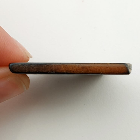 Tiger's eye slice with hole 38x31 mm No 5 Tiger's eye slice with hole 38x31 mm No 5
