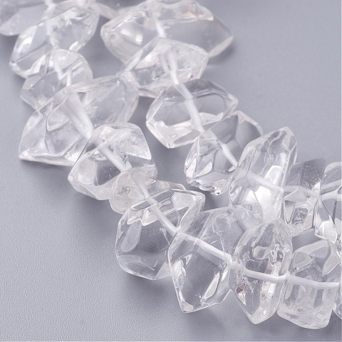 Hollow crystal 16-23 mm 1 pc. Hollow crystal 16-23 mm 1 pc.