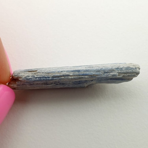 Kyanite raw 25x10 mm No 232 Kyanite raw 25x10 mm No 232
