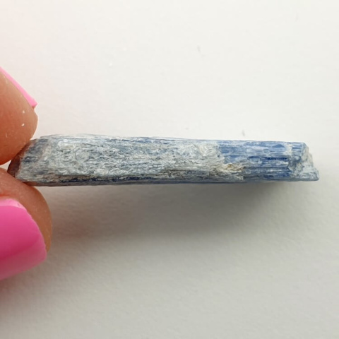 Kyanite raw 27x12 mm No 221 Kyanite raw 27x12 mm No 221