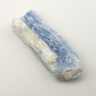 Kyanite raw 30x11 mm No 240