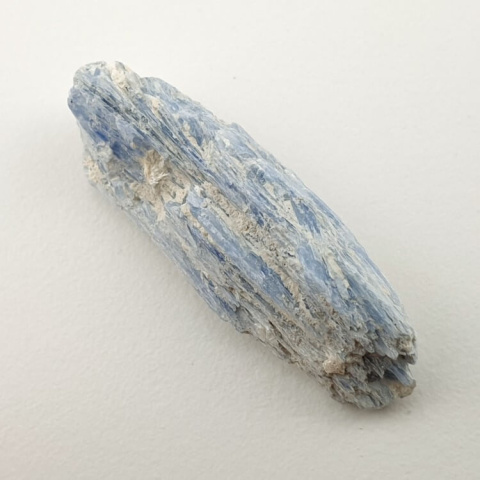 Kyanite raw 30x9 mm No 219 Kyanite raw 30x9 mm No 219