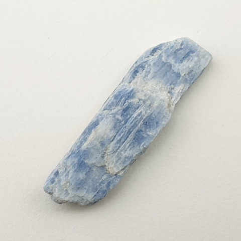 Kyanite raw 31x9 mm no 241 Kyanite raw 31x9 mm no 241