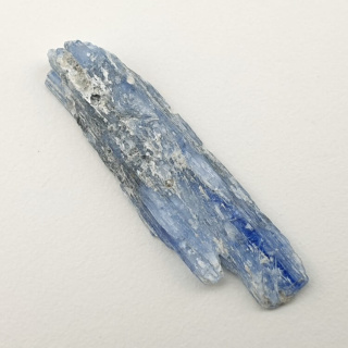 Kyanite raw 32x9 mm No. 252