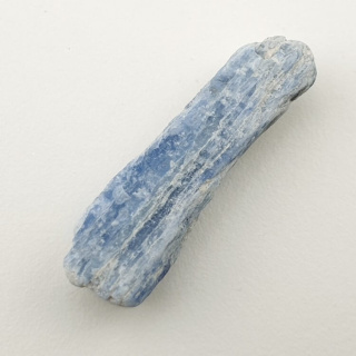 Kyanite raw 34x10 mm No 196