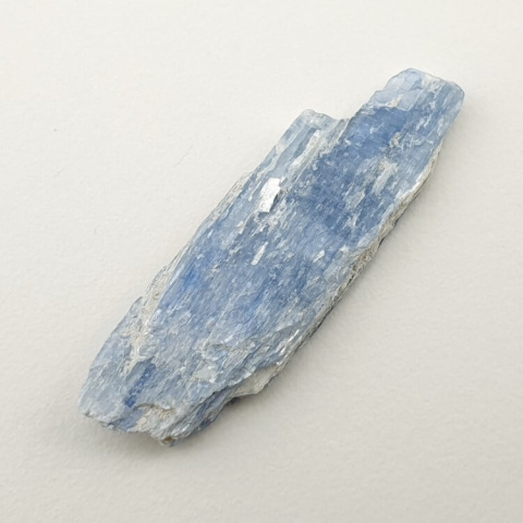 Kyanite raw 34x11 mm no 256 Kyanite raw 34x11 mm no 256