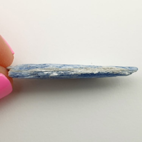 Kyanite raw 34x11 mm no 256 Kyanite raw 34x11 mm no 256