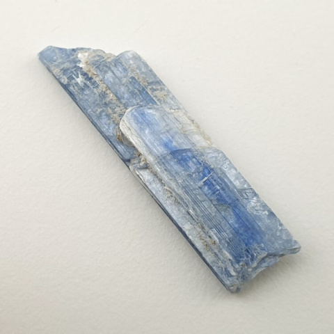 Kyanite raw 34x9 mm no 251 Kyanite raw 34x9 mm no 251