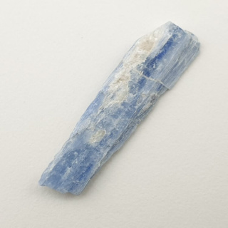 Kyanite raw 36x10 mm No 176