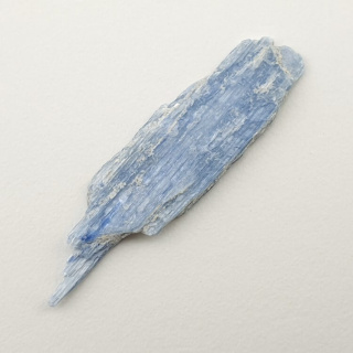 Kyanite raw 37x10 mm No 233