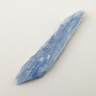 Kyanite raw 39x9 mm No 182