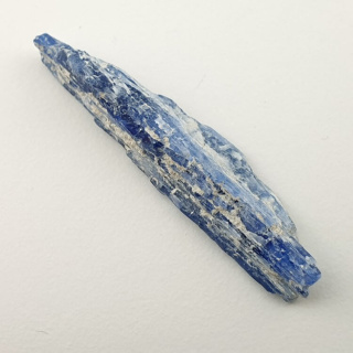 Kyanite raw 39x9 mm no 236