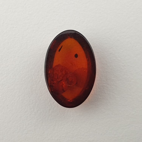 Bursztyn bałtycki kaboszon 12x8 mm nr 466 Bursztyn bałtycki kaboszon 12x8 mm nr 466