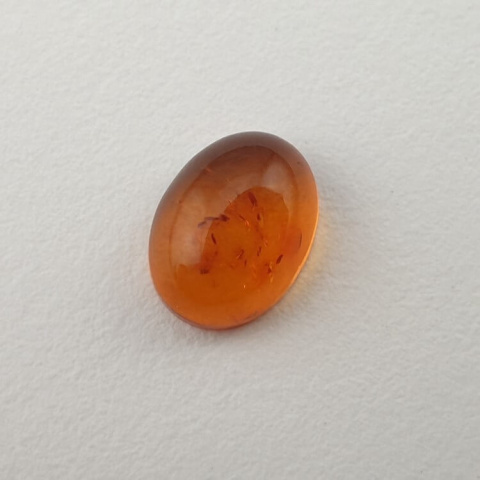 Bursztyn bałtycki kaboszon 8x6 mm nr 491 Bursztyn bałtycki kaboszon 8x6 mm nr 491