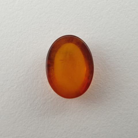 Bursztyn bałtycki kaboszon 8x6 mm nr 495 Bursztyn bałtycki kaboszon 8x6 mm nr 495