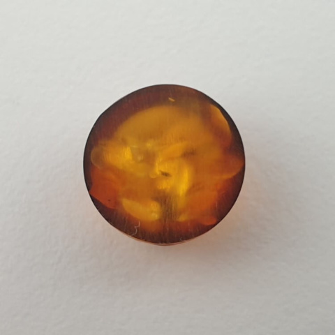 Baltic amber cabochon fi 10 mm no. 639 Baltic amber cabochon fi 10 mm no. 639
