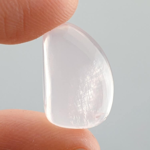 Pink quartz cabochon 18x12 mm no 176 Pink quartz cabochon 18x12 mm no 176