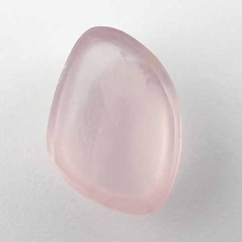Kwarc różowy kaboszon 21x16 mm nr 138 Kwarc różowy kaboszon 21x16 mm nr 138