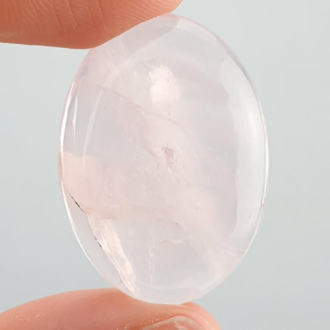 Rose quartz cabochon 22x23 mm no. 150 Rose quartz cabochon 22x23 mm no. 150