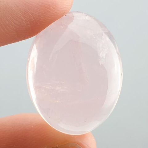Pink quartz cabochon 25x19 mm no 157 Pink quartz cabochon 25x19 mm no 157