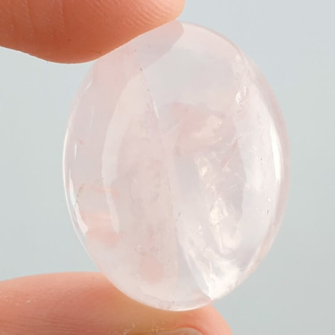 Kwarc różowy kaboszon 27x21 mm nr 128 Kwarc różowy kaboszon 27x21 mm nr 128
