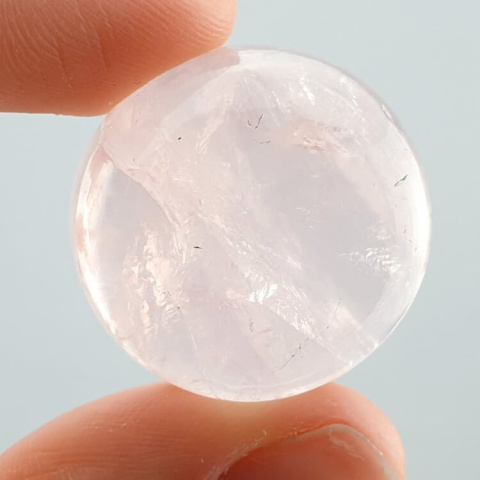 Pink quartz cabochon fi 26 mm no 125 Pink quartz cabochon fi 26 mm no 125