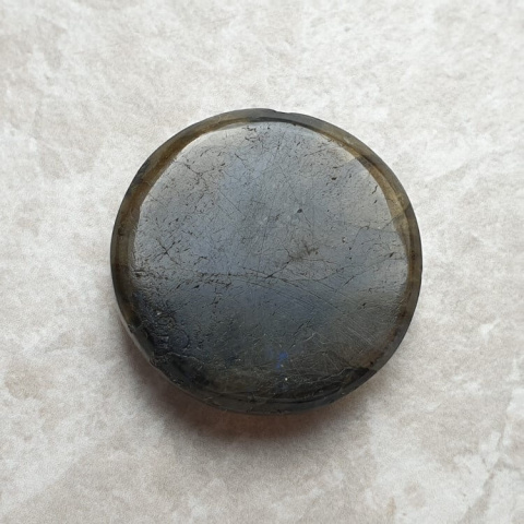 Labradorite faceted cabochon fi 28 mm no 34 Labradorite faceted cabochon fi 28 mm no 34