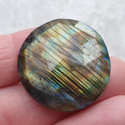 Labradorite faceted cabochon fi 28 mm no 57 Labradorite faceted cabochon fi 28 mm no 57