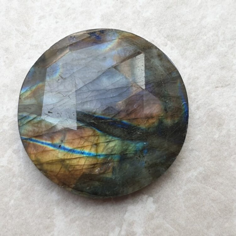 Labradorite faceted cabochon fi 32 mm no 91 Labradorite faceted cabochon fi 32 mm no 91