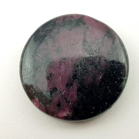 Rubin w zoisycie kaboszon fi 23 mm nr 85 Rubin w zoisycie kaboszon fi 23 mm nr 85