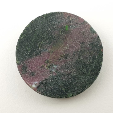 Ruby in zoisite cabochon fi 26 mm no. 69 Ruby in zoisite cabochon fi 26 mm no. 69