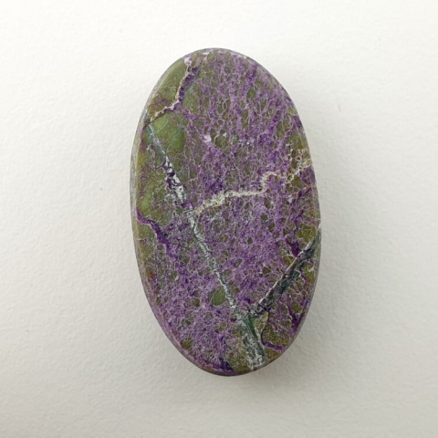 Stichtite cabochon 28x16 mm no 49 Stichtite cabochon 28x16 mm no 49
