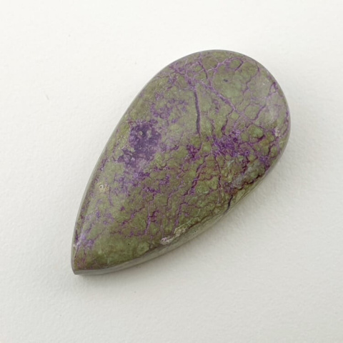 Stichtite cabochon 29x16 mm no 45 Stichtite cabochon 29x16 mm no 45