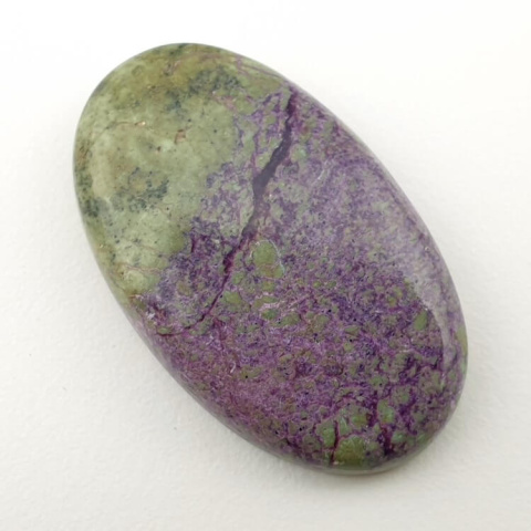 Stichtite cabochon 33x20 mm no. 9 Stichtite cabochon 33x20 mm no. 9