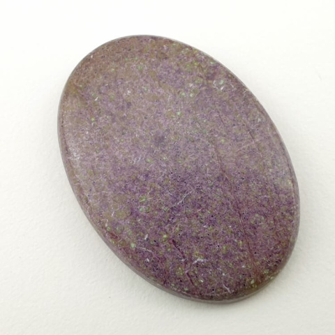 Stichtite cabochon 33x24 mm no 17 Stichtite cabochon 33x24 mm no 17