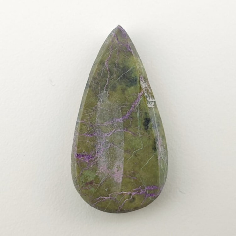 Stichtite cabochon 37x19 mm no 35 Stichtite cabochon 37x19 mm no 35