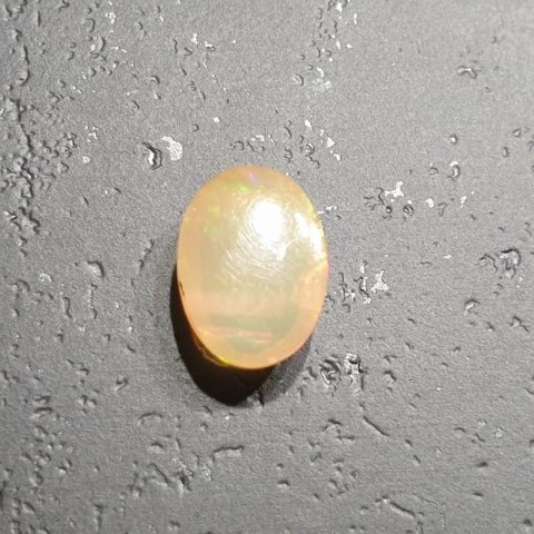 Opal z Etiopii kaboszon 11,15x8,05 mm nr 102 Opal z Etiopii kaboszon 11,15x8,05 mm nr 102