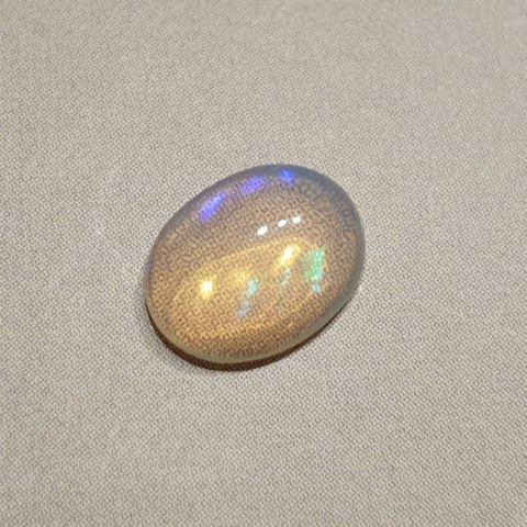 Opal from Ethiopia cabochon 8.90x6.81 mm no 129 Opal from Ethiopia cabochon 8.90x6.81 mm no 129