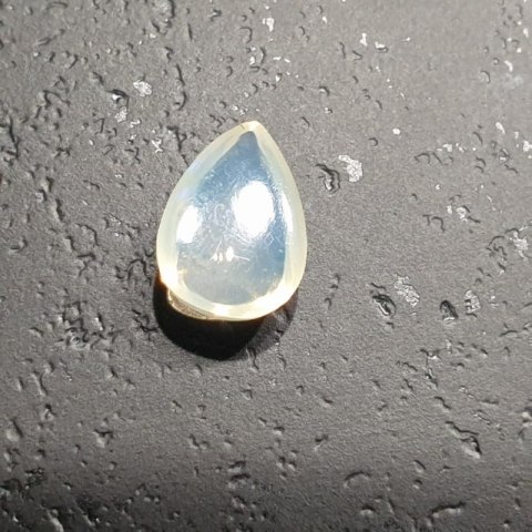 Opal from Ethiopia cabochon 9.98x7.13 mm no. 108 Opal from Ethiopia cabochon 9.98x7.13 mm no. 108